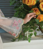 Mehr Noor – Embroidered Organza Ensemble